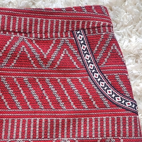 JustFab Jacquard Tapestry Woven A-Line Mini Skirt XS Red White - Picture 9 of 17